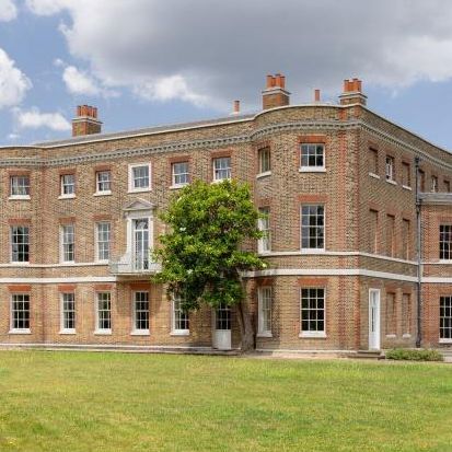 Valentines Mansion & Gardens